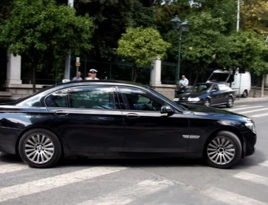 Κ.Μητσοτάκης: Αρήθηκε να παραλάβει τις δύο θωρακισμένες πρωθυπουργικές BMW